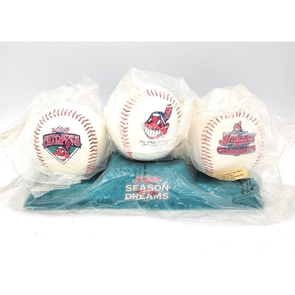 MLB 1995 Cleveland Indians McDonalds Souvenir Baseball Set w/ Stand NEW! SEALED!